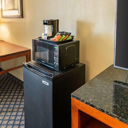 Quality Inn & Suites Seville Kültér fotó