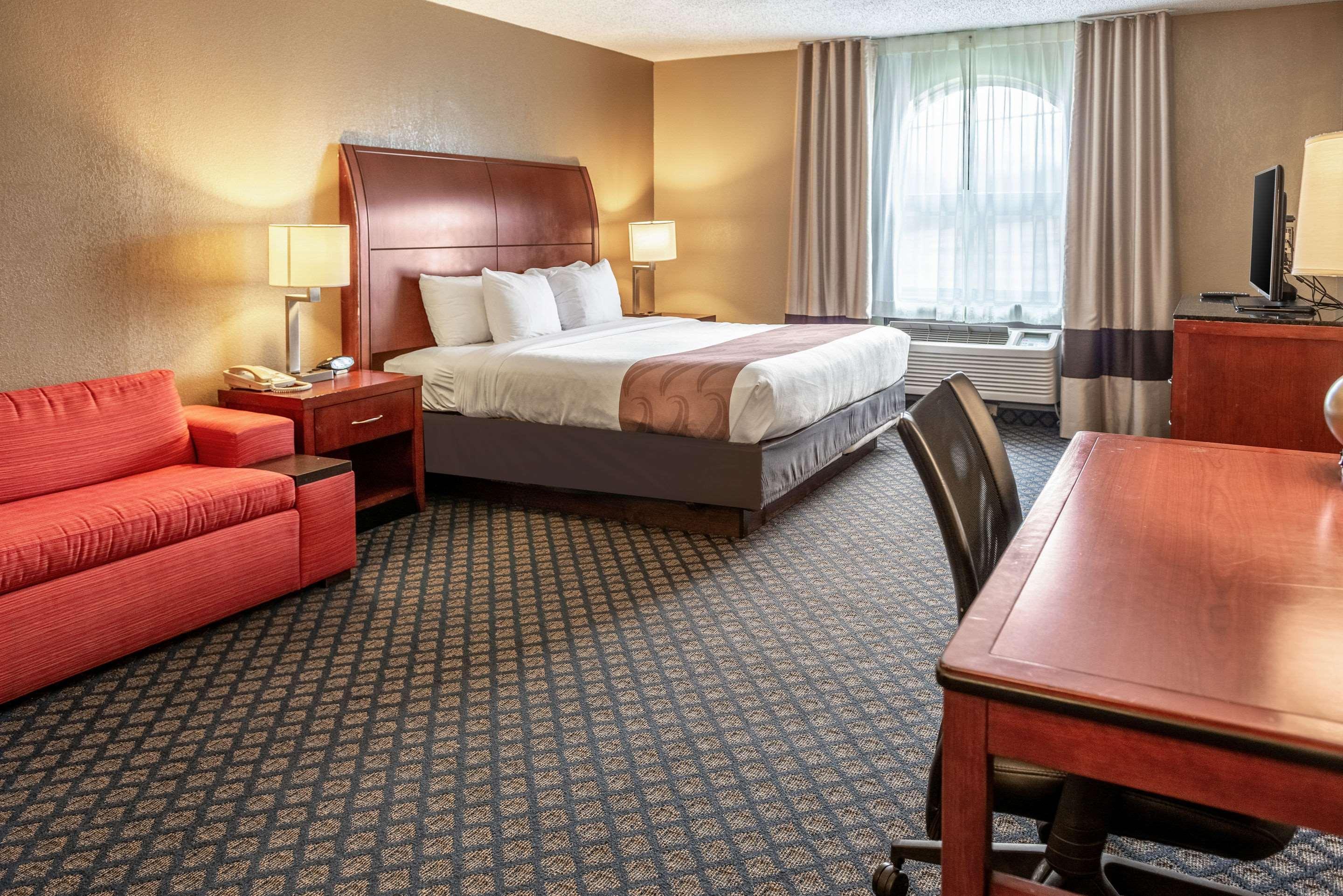 Quality Inn & Suites Seville Kültér fotó