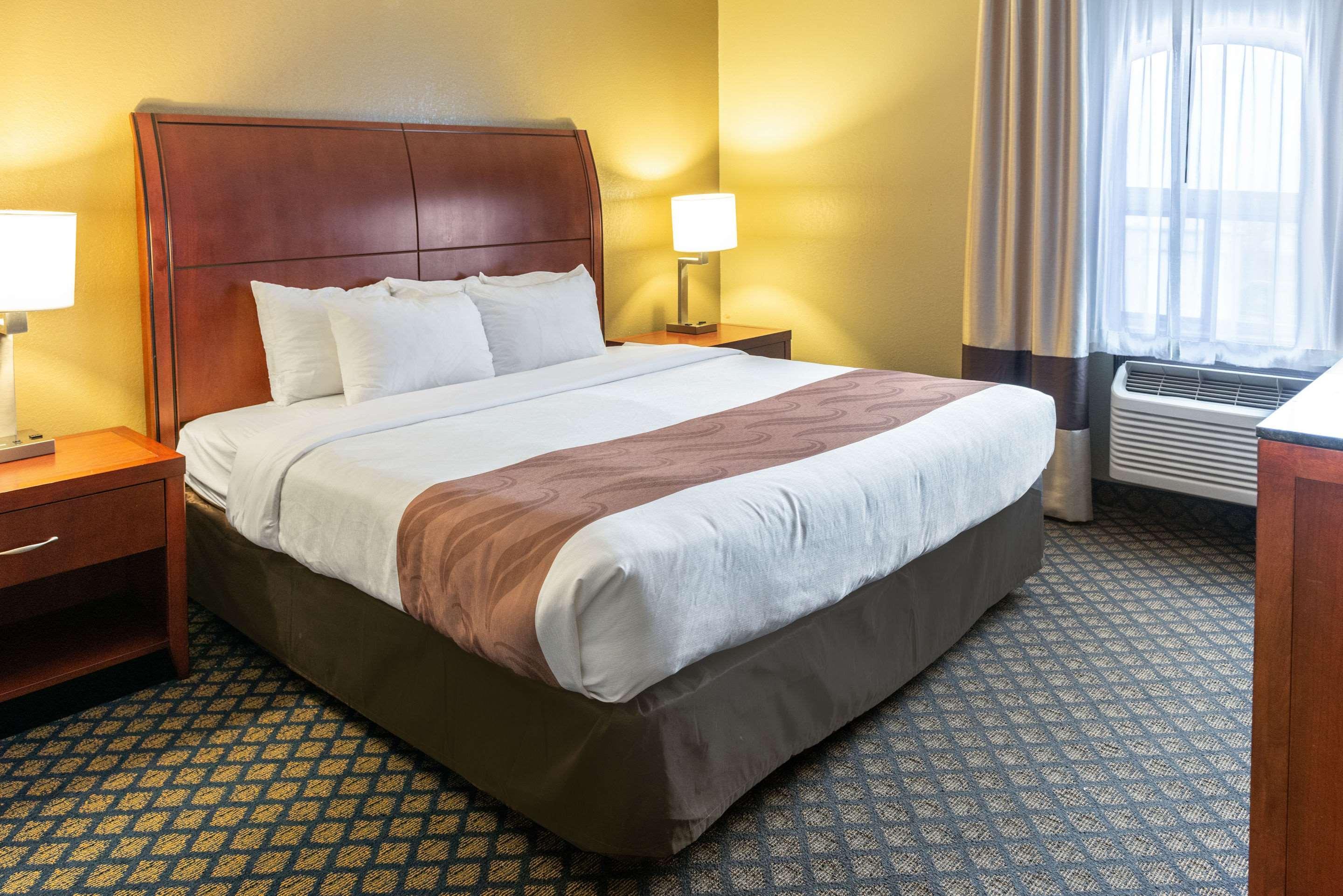 Quality Inn & Suites Seville Kültér fotó