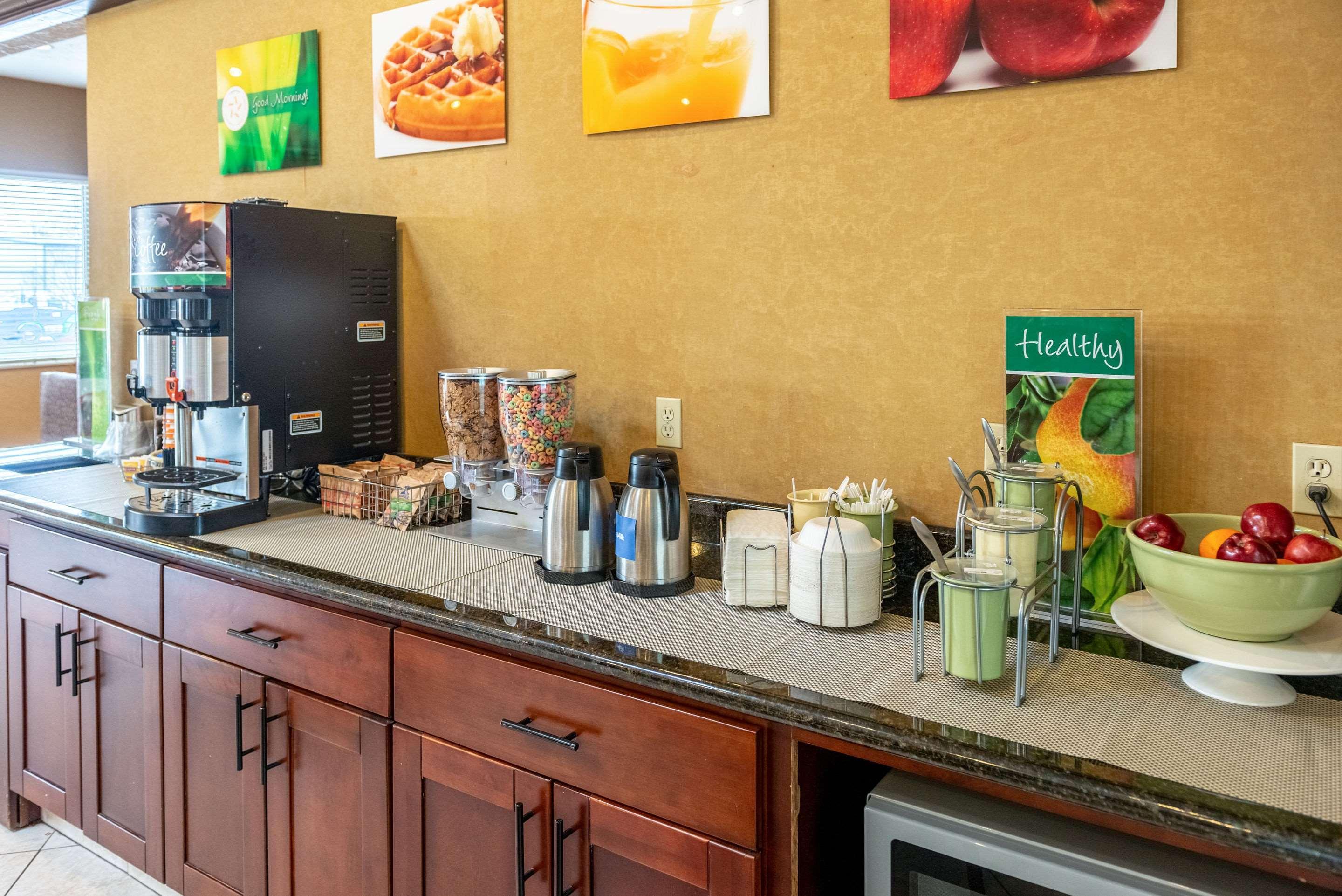 Quality Inn & Suites Seville Kültér fotó