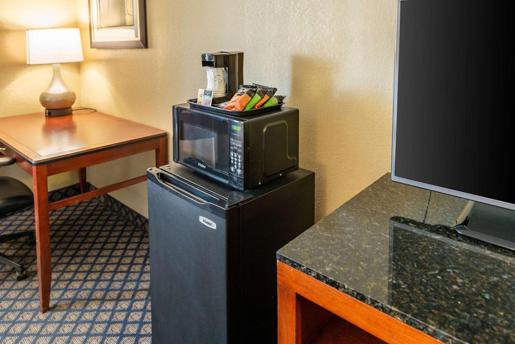 Quality Inn & Suites Seville Kültér fotó