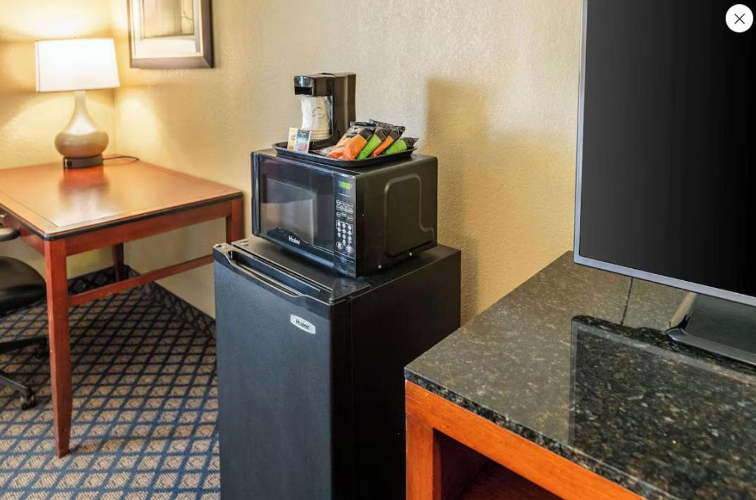 Quality Inn & Suites Seville Kültér fotó